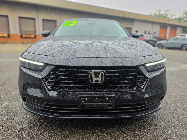 Used 2025 Crystal Black Pearl Honda LX image 9