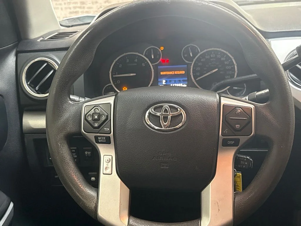 Used 2014 Silver Sky Metallic Toyota SR5 image 15