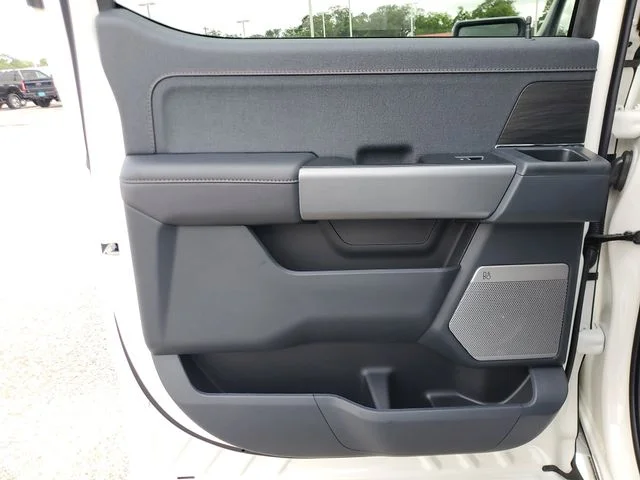 2025 Ford F-150 Lariat - Photo 16