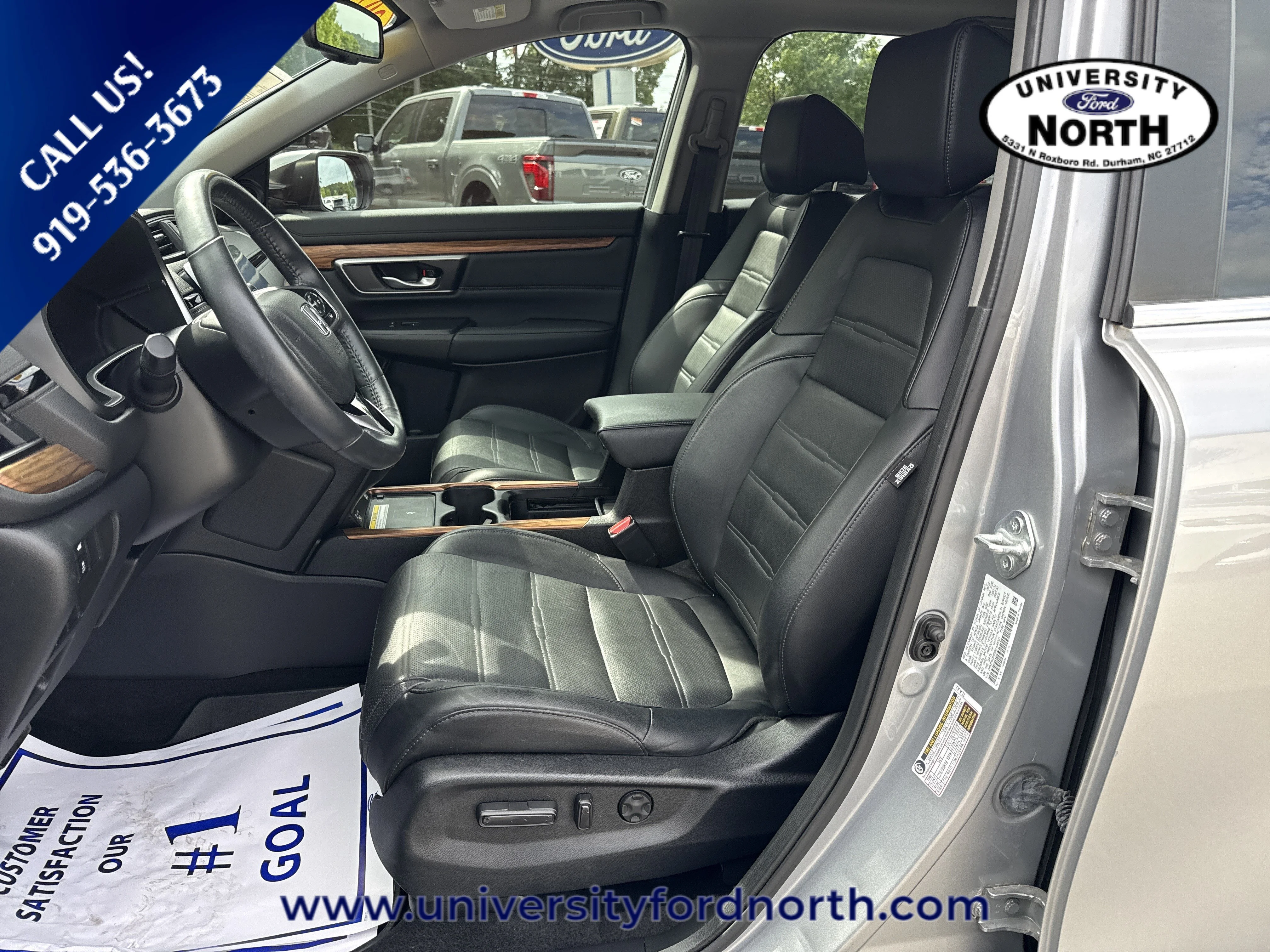 Used 2022 Lunar Silver Metallic Honda Touring image 15