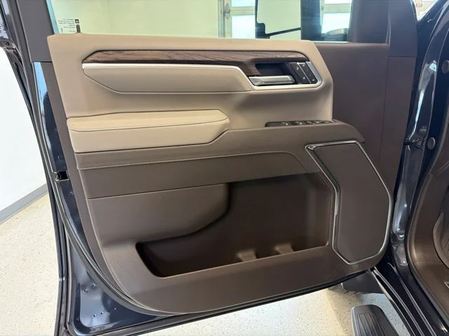 New 2026 Titanium Rush Metallic GMC SLT image 47