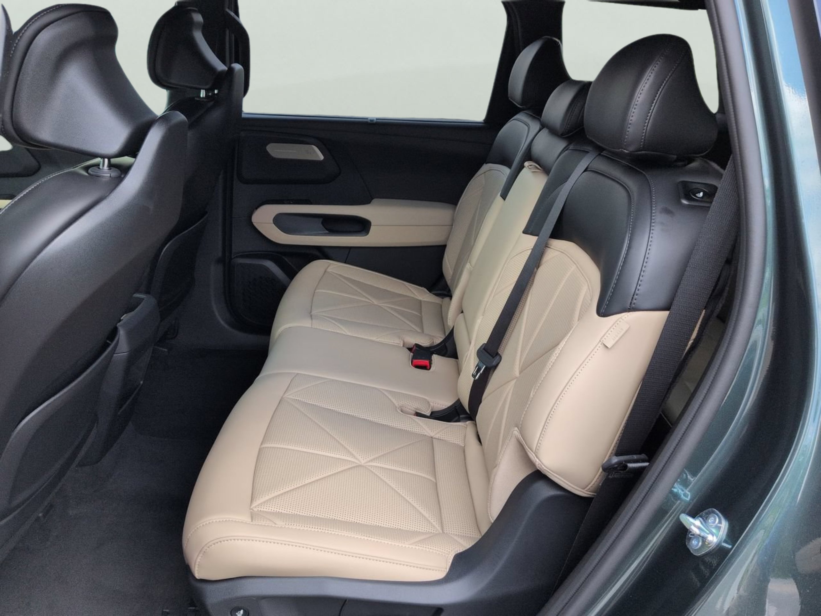 New 2027 Black Jade Green Kia EX image 13
