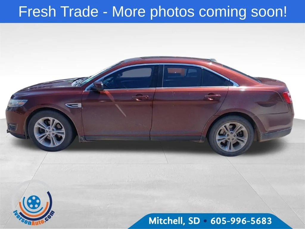 2015 Ford Taurus SEL FWD's photo
