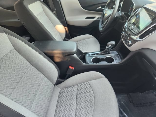 Used 2024 Summit White Chevrolet LT image 19