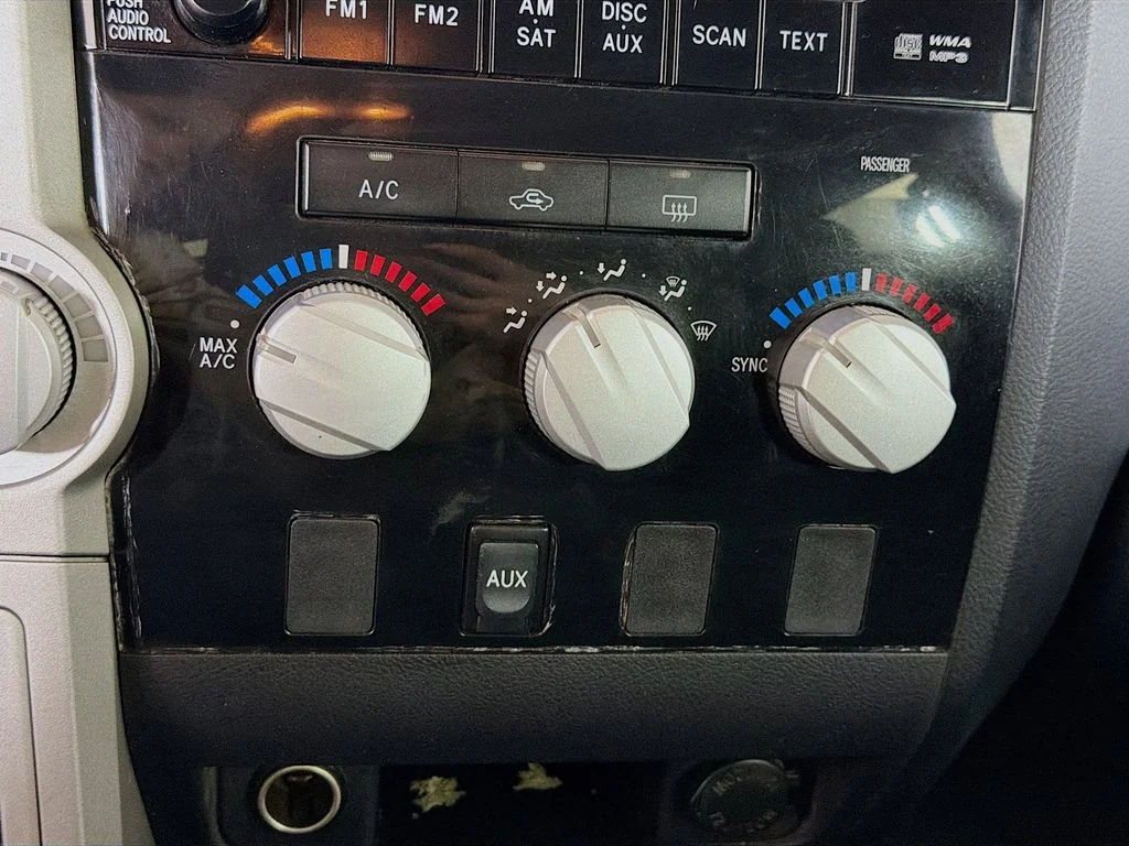 Used 2009 Red Toyota SR5 image 17