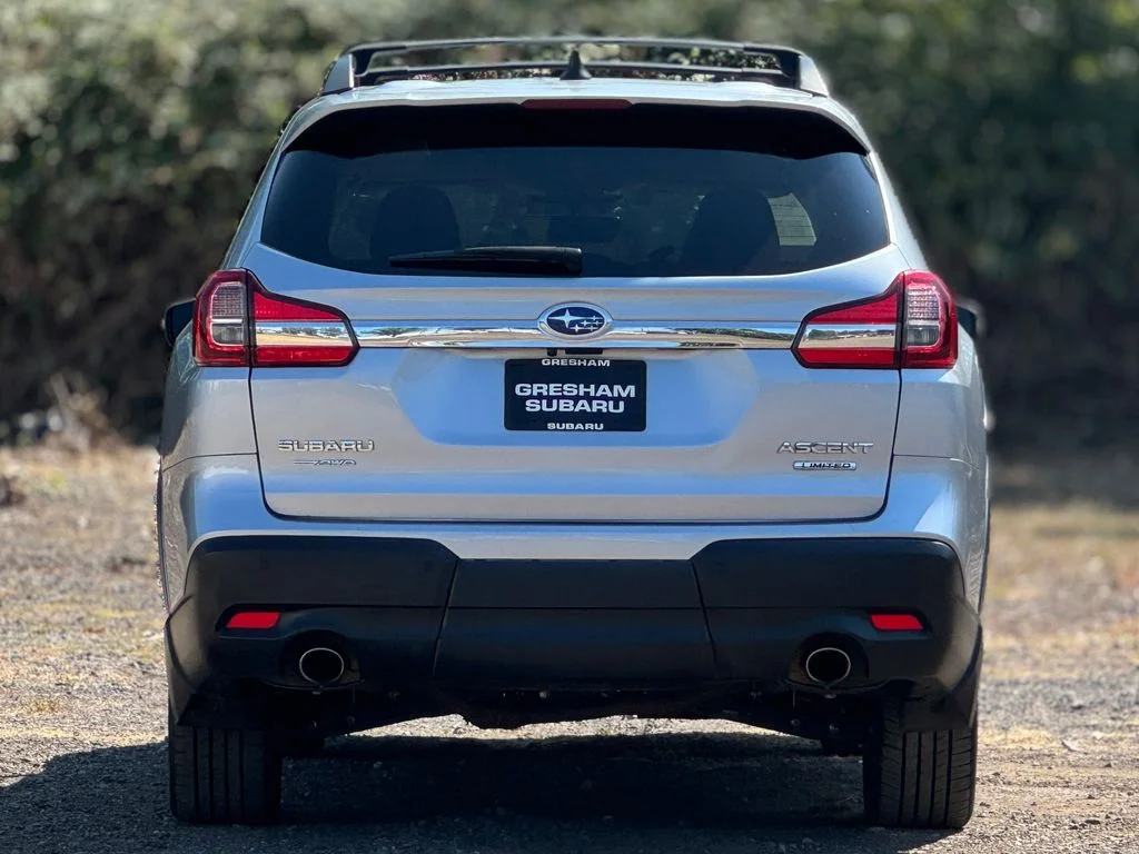 Used 2022 Silver Subaru Limited image 6