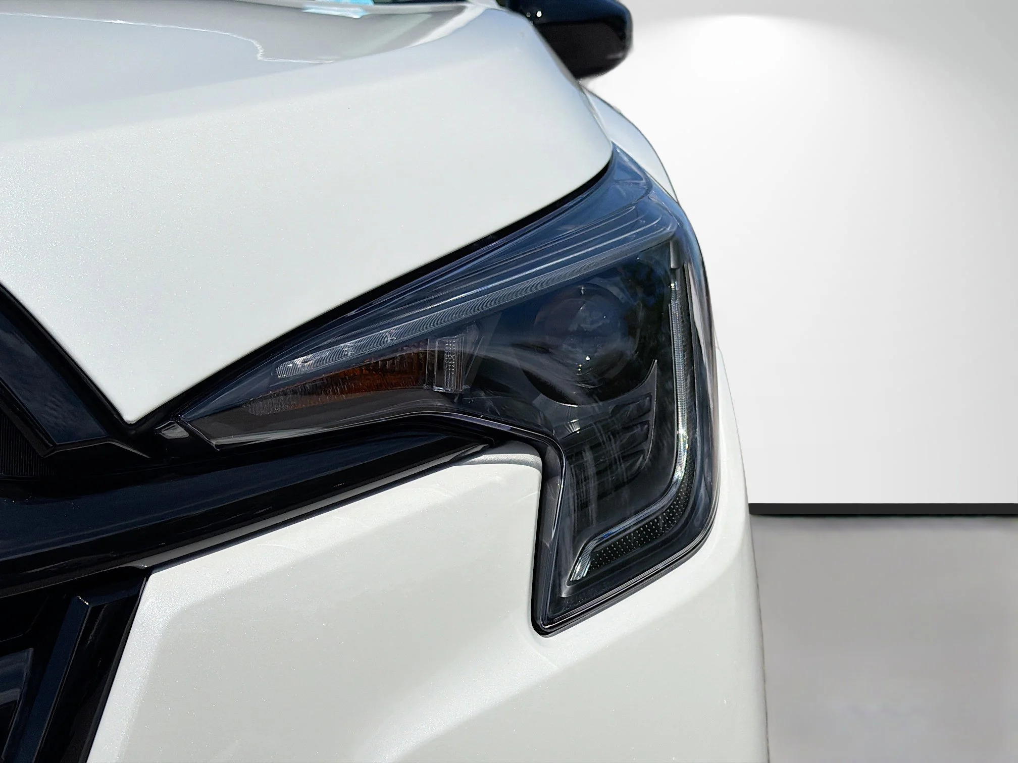 New 2026 Crystal White Pearl Subaru Onyx Edition Touring image 9