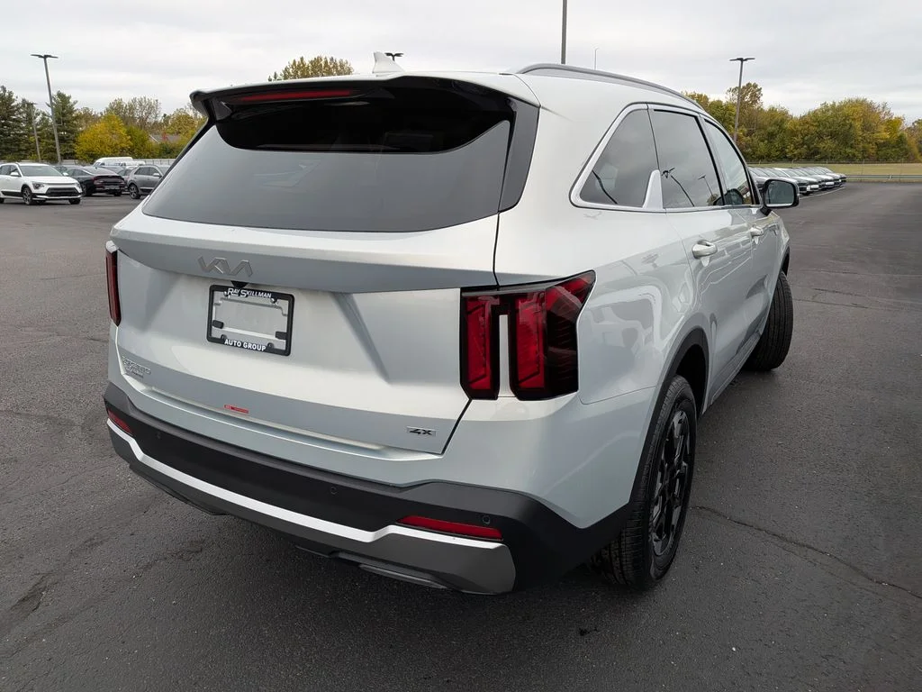 2026 Kia Sorento S - Photo 7