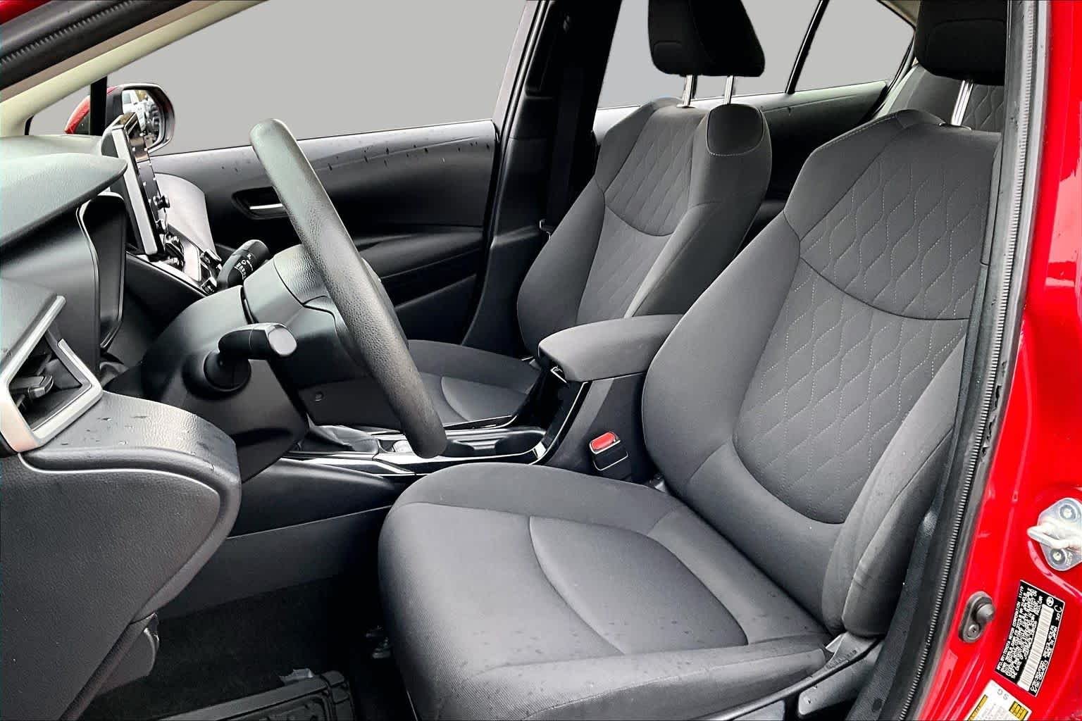 Used 2020 Barcelona Red Metallic Toyota LE image 7