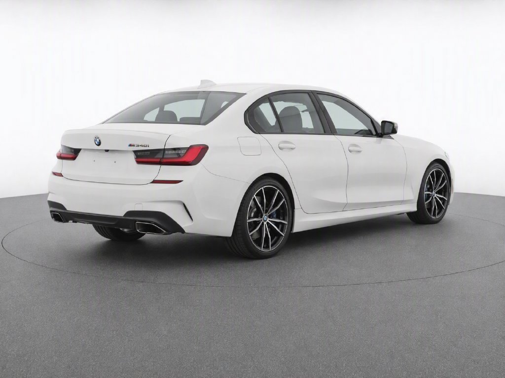 Used 2022 Alpine White BMW M340i image 30