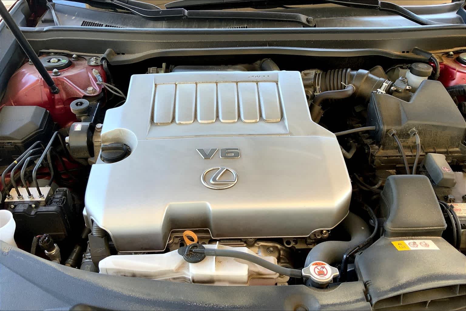 Used 2018 Matador Red Mica Lexus  image 33