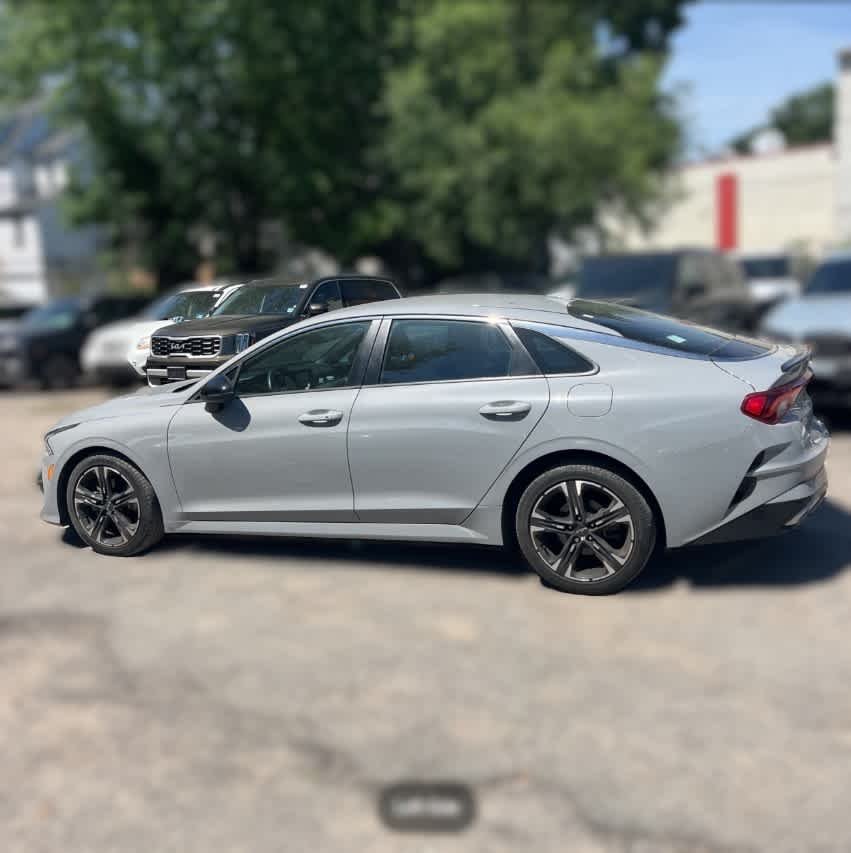 Used 2023 Wolf Gray Kia GT-Line image 6