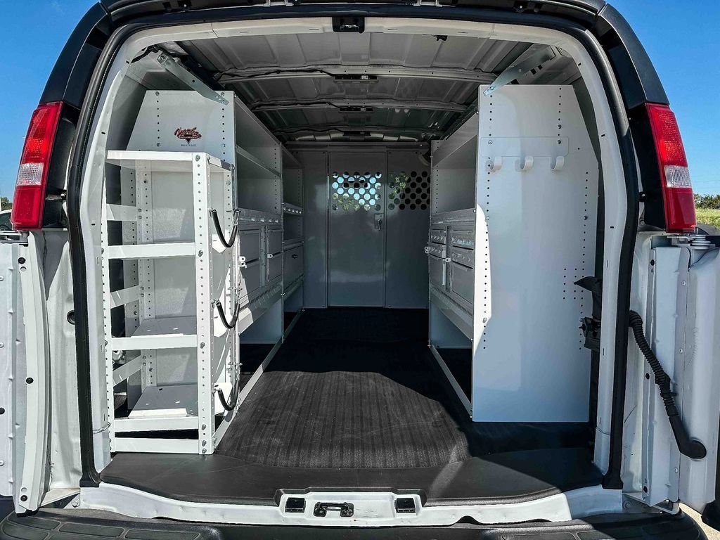2025 Chevrolet Express Cargo Work Van - Photo 8
