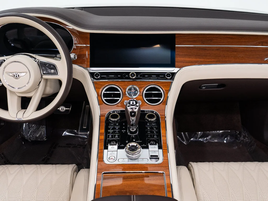 Certified Used 2026 White Sand - by Mulliner Bentley Azure image 35