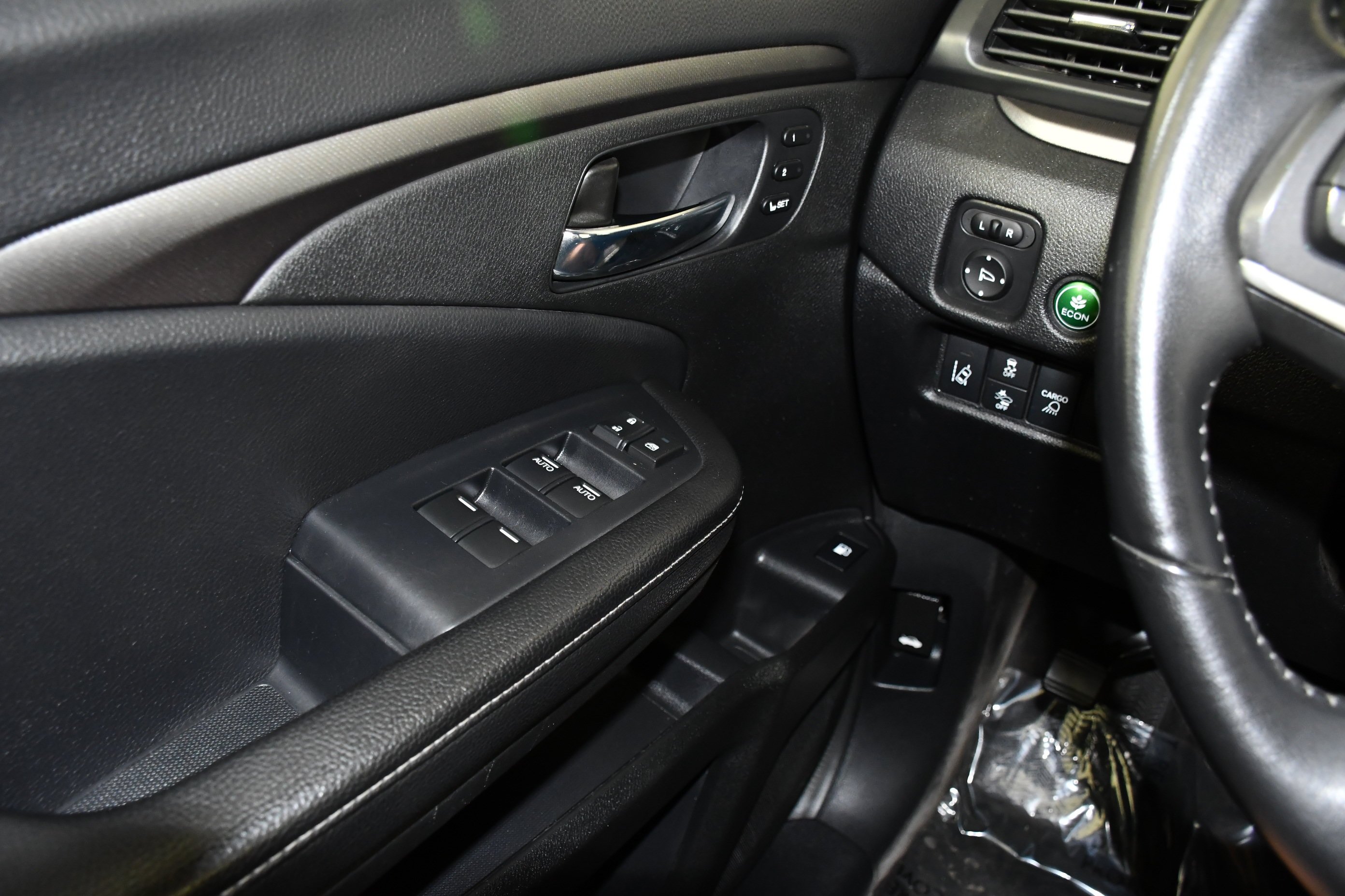 Certified Used 2024 Crystal Black Pearl Honda RTL image 30