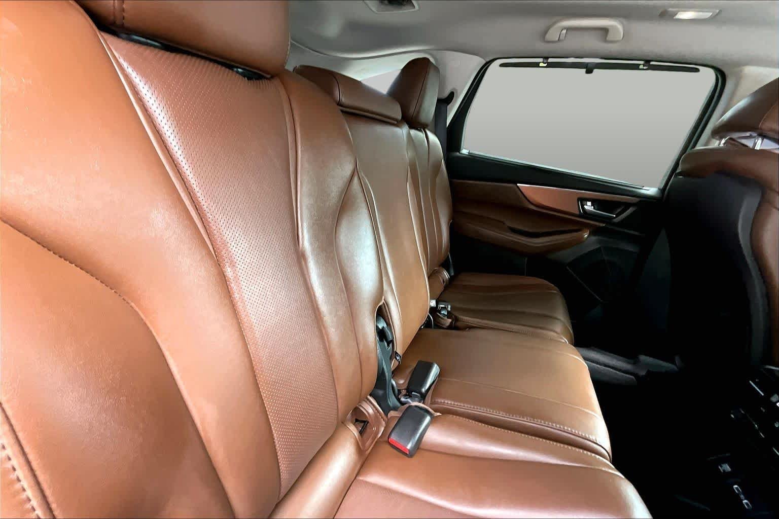 Used 2024 Platinum White Pearl Acura w/Technology Package image 20