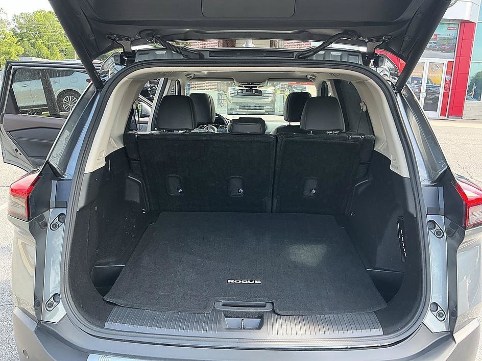 Certified Used 2023 Gun Metallic Nissan SV image 27