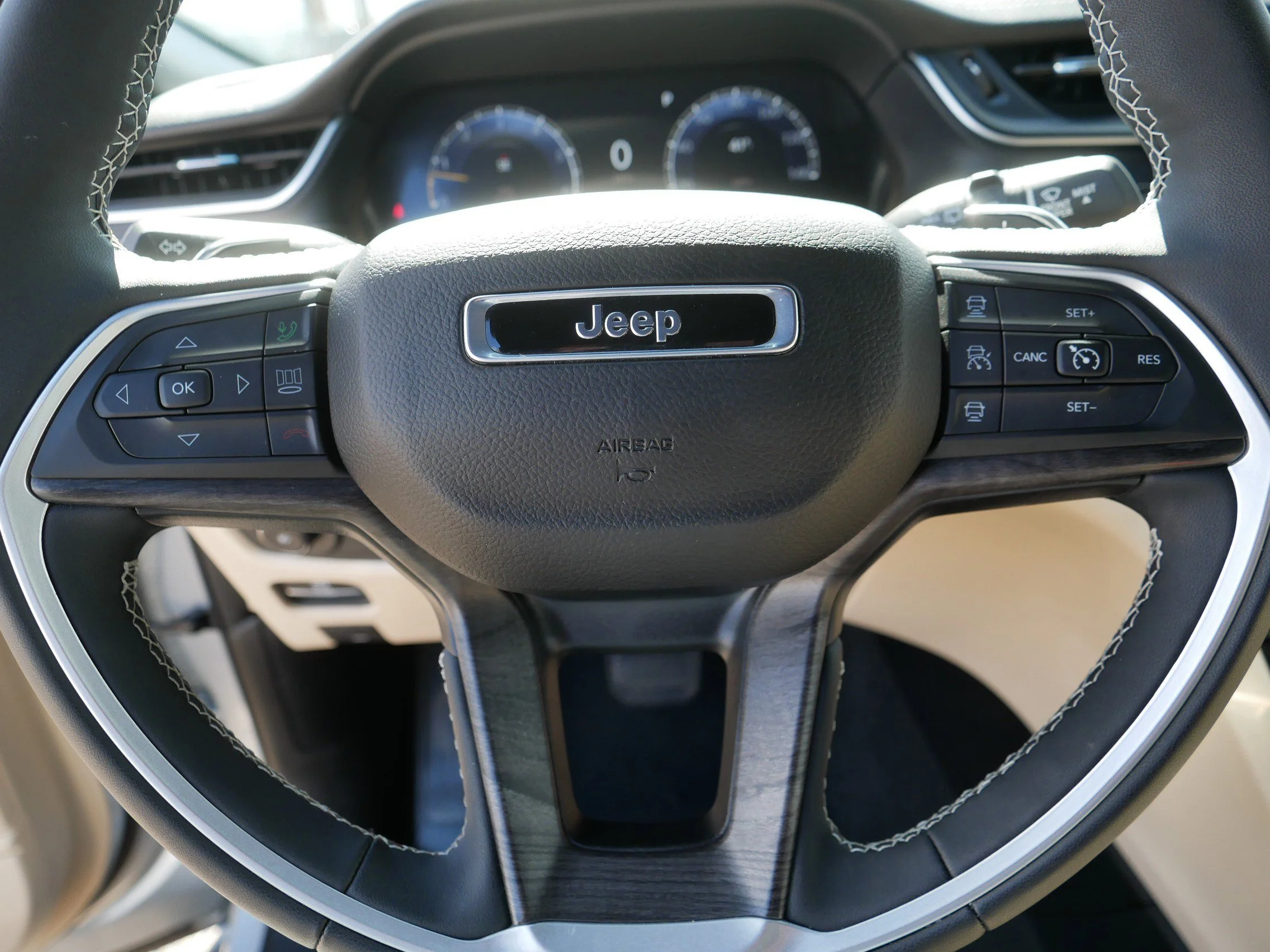 Used 2024 Silver Zynith Jeep Limited image 25