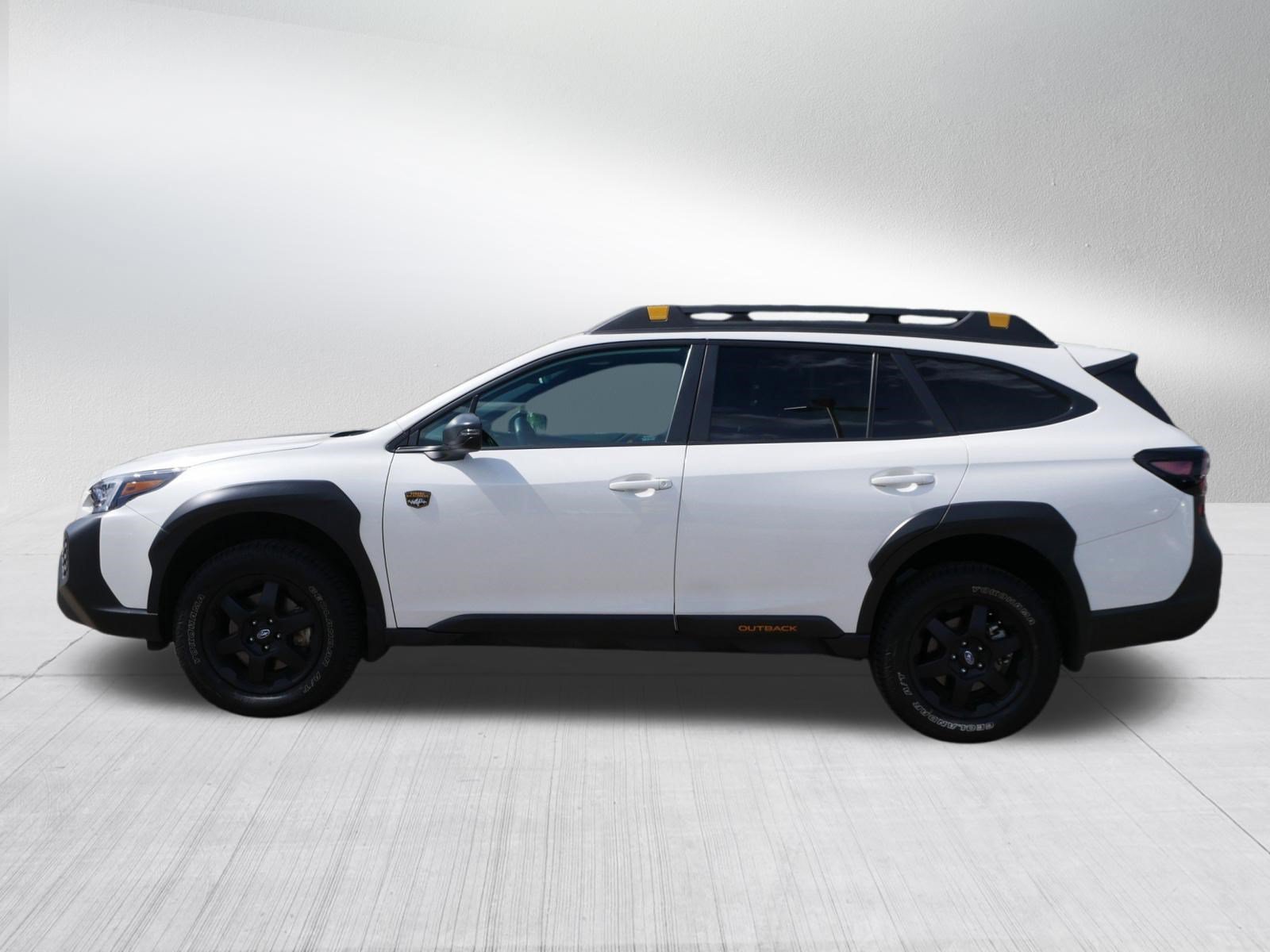 Certified Used 2025 Crystal White Pearl Subaru Wilderness image 4