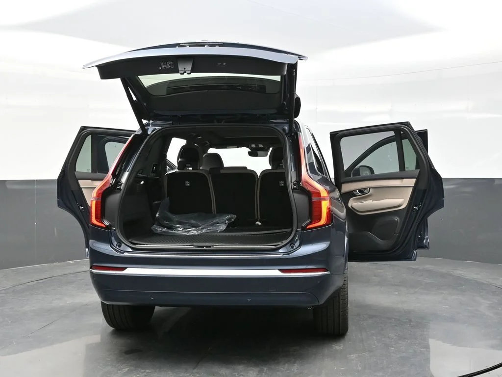 New 2026 Denim Blue Volvo T8 Plus image 29