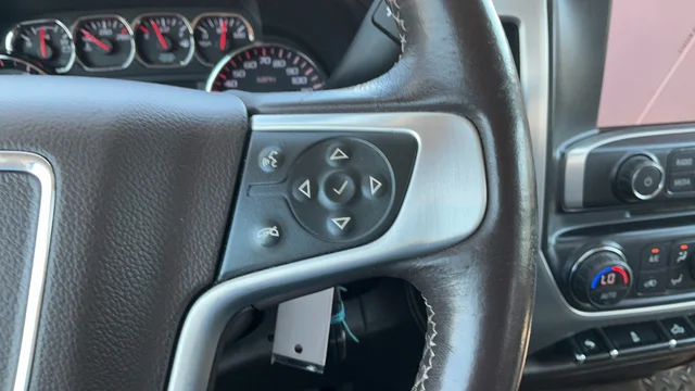 Used 2015 White GMC SLE image 14