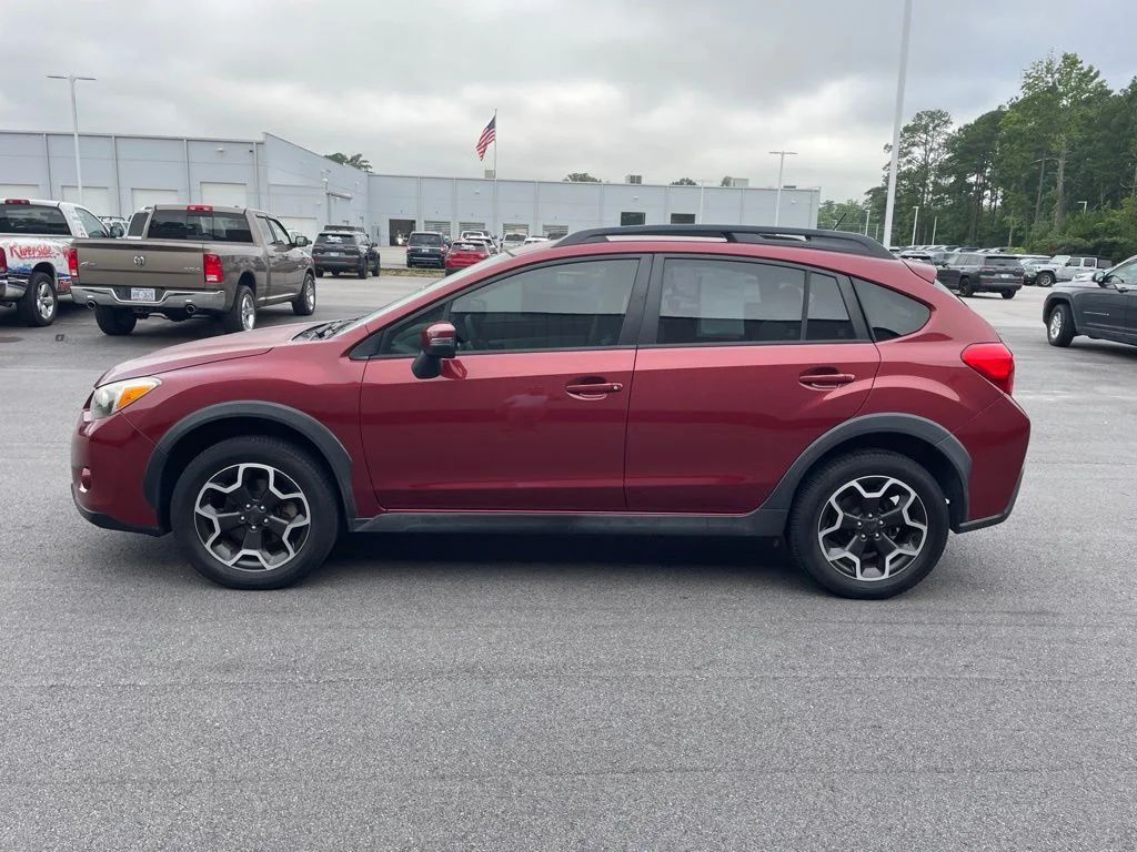 Used 2015 Red Subaru 2.0i Limited image 4