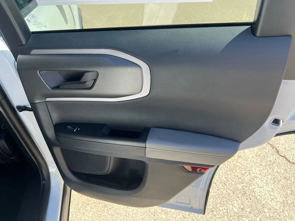 New 2026 Oxford White Ford Badlands® image 23