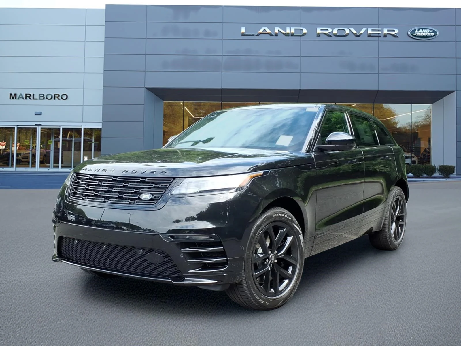 New 2026 Santorini Black Land Rover P250 Base image 1