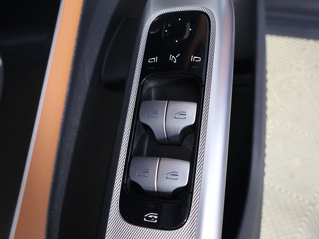 2023 Mercedes-Benz GLC GLC 300 - Photo 36