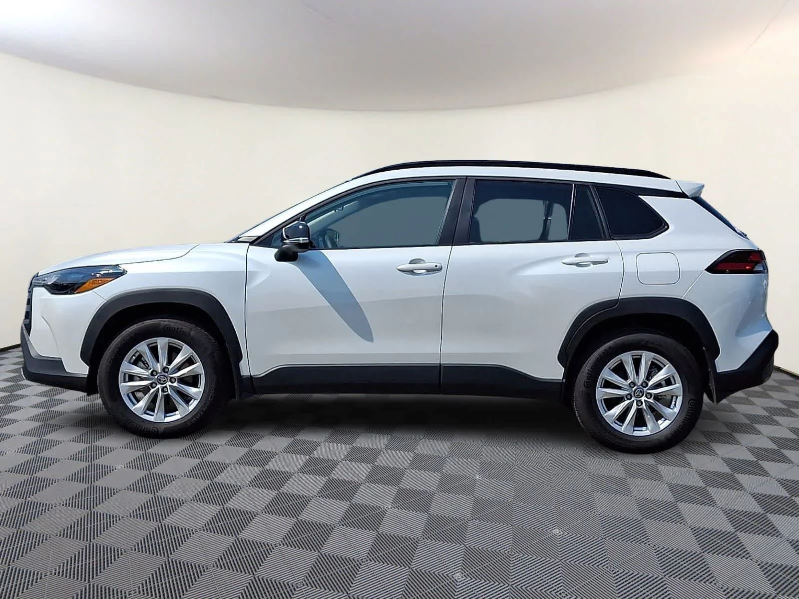 Certified Used 2026 Wind Chill Pearl Toyota LE image 9