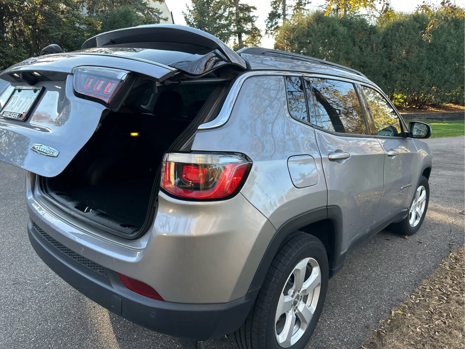2018 Jeep Compass Latitude photo 3