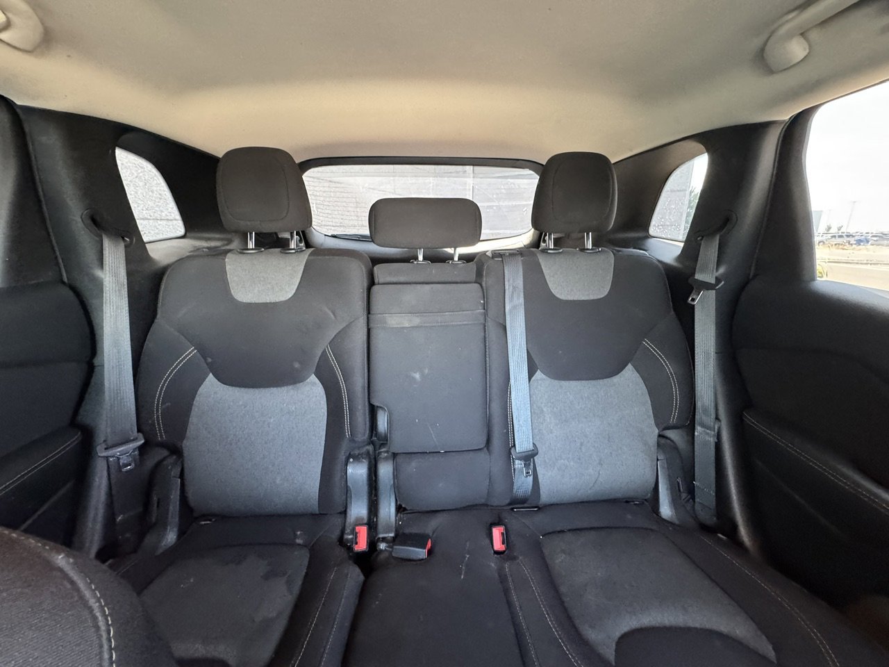 Used 2017 Diamond Black Crystal Pearlcoat Jeep Sport image 11