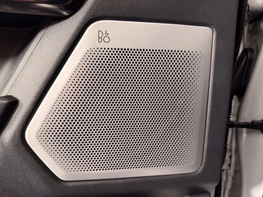 Used 2025 White Ford Platinum image 18