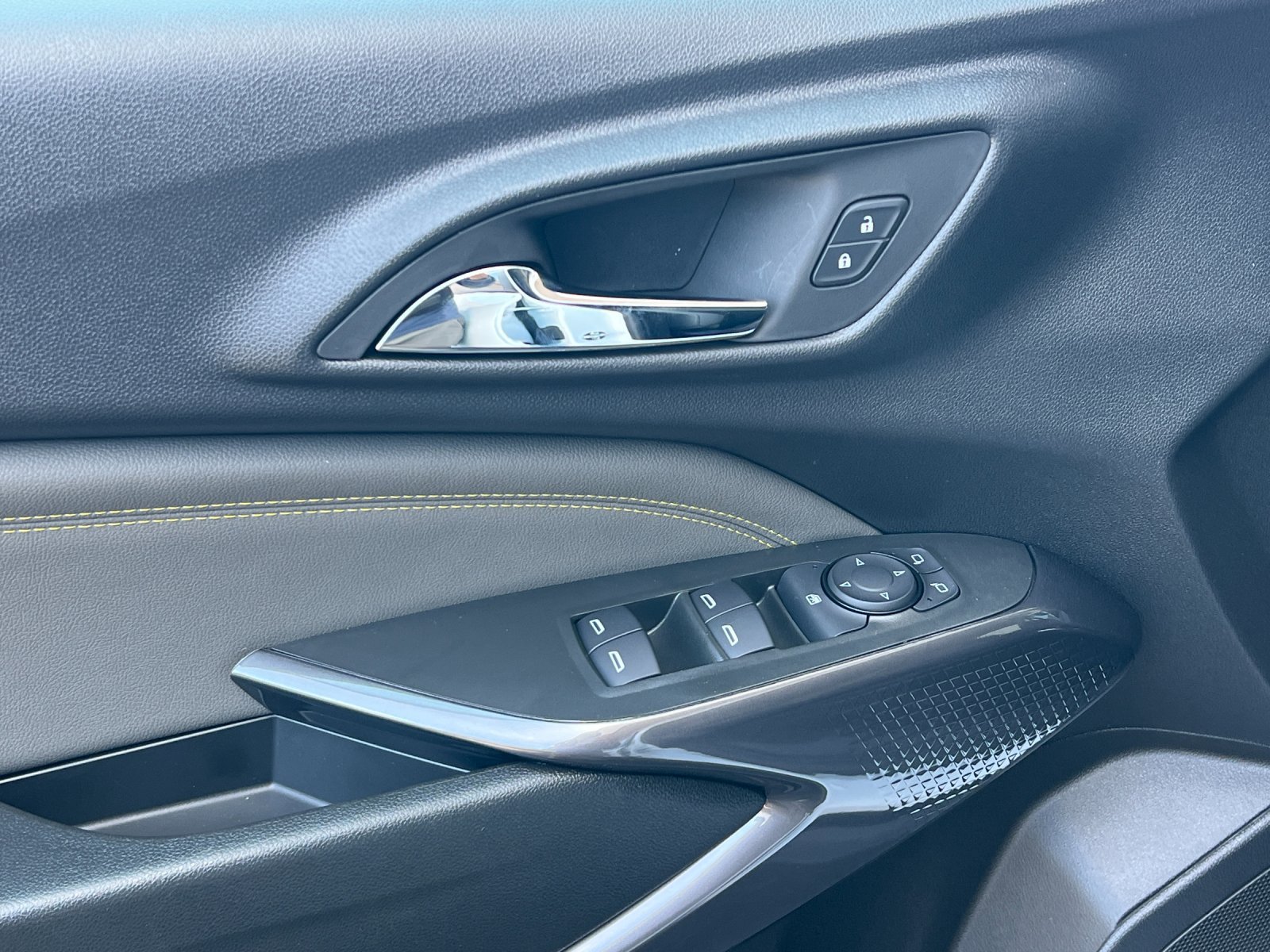 2026 Chevrolet Trax Activ - Photo 11