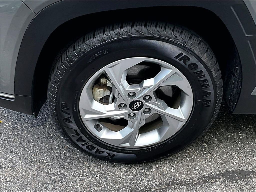 Used 2024 Gray Hyundai SEL image 7