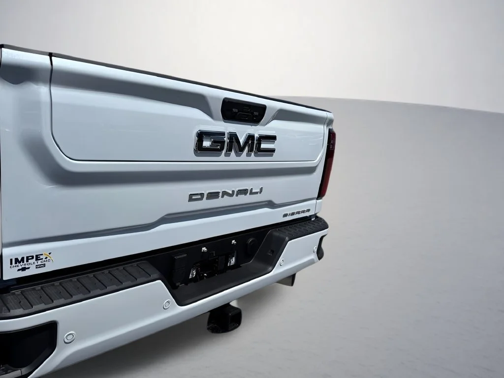 New 2026 Glacier White Tricoat GMC Denali Ultimate image 38