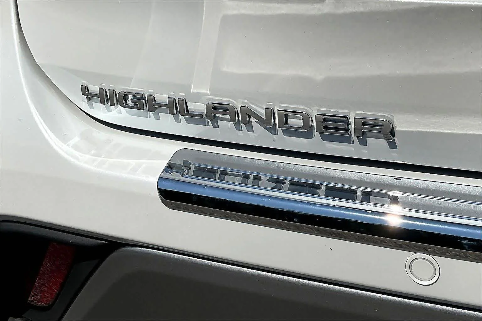 New 2026 Wind Chill Pearl Toyota Platinum image 15