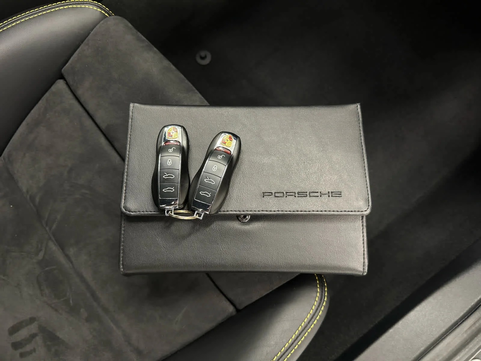 Used 2016 Agate Gray Metallic Porsche GT4 image 28
