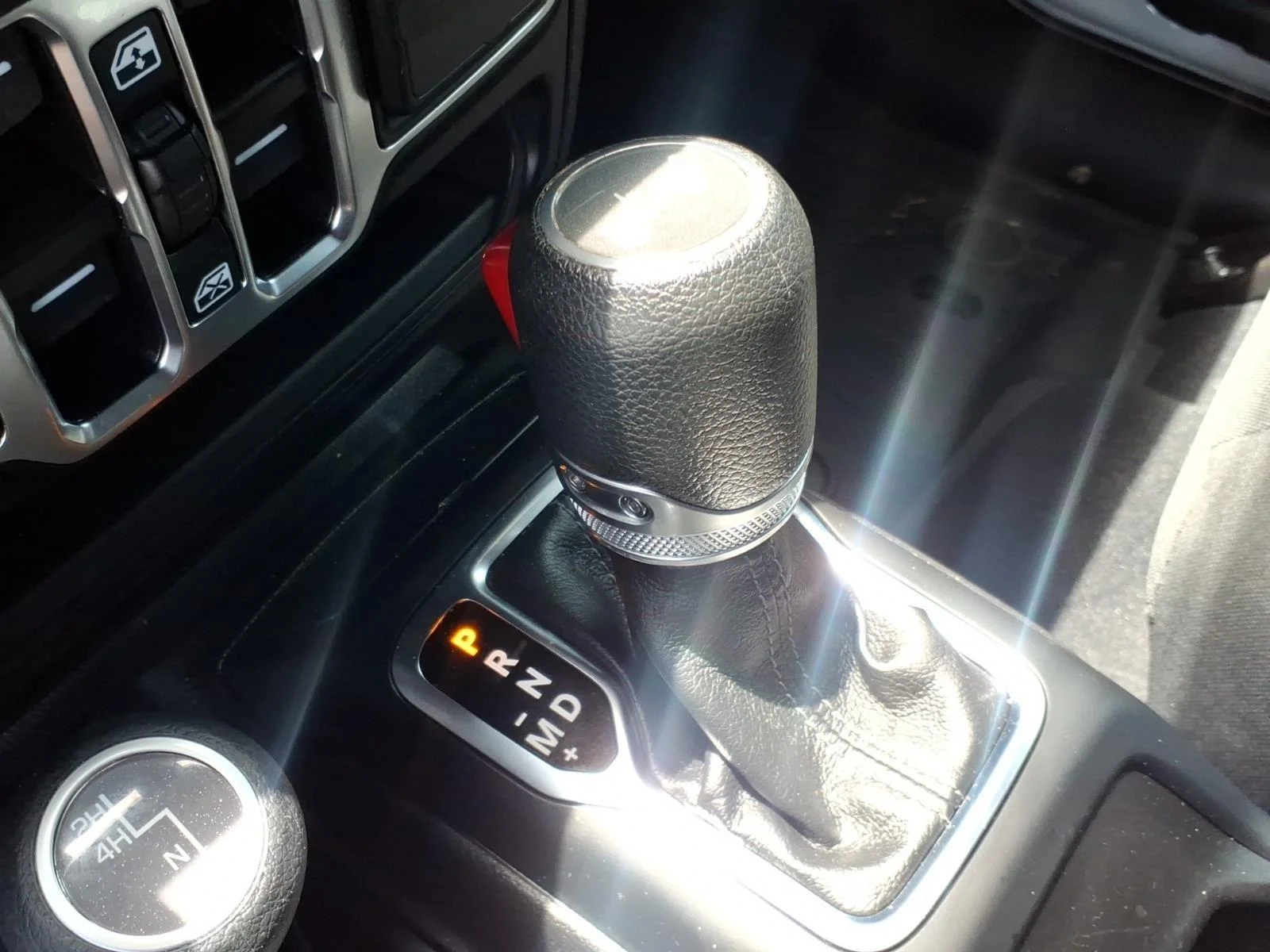 Used 2025 Bright White Clearcoat Jeep Sport image 6