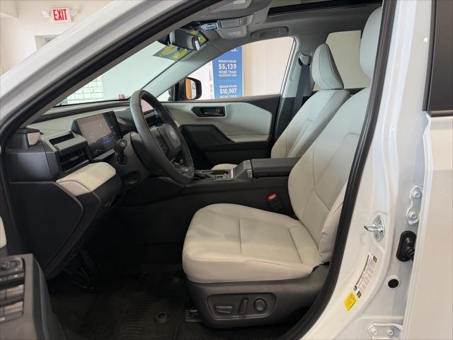 Certified Used 2026 WIND CHILL PEARL* Toyota  image 23
