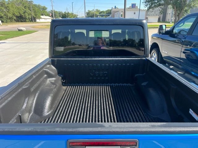 Certified Used 2024 Blue Jeep Sport S image 11