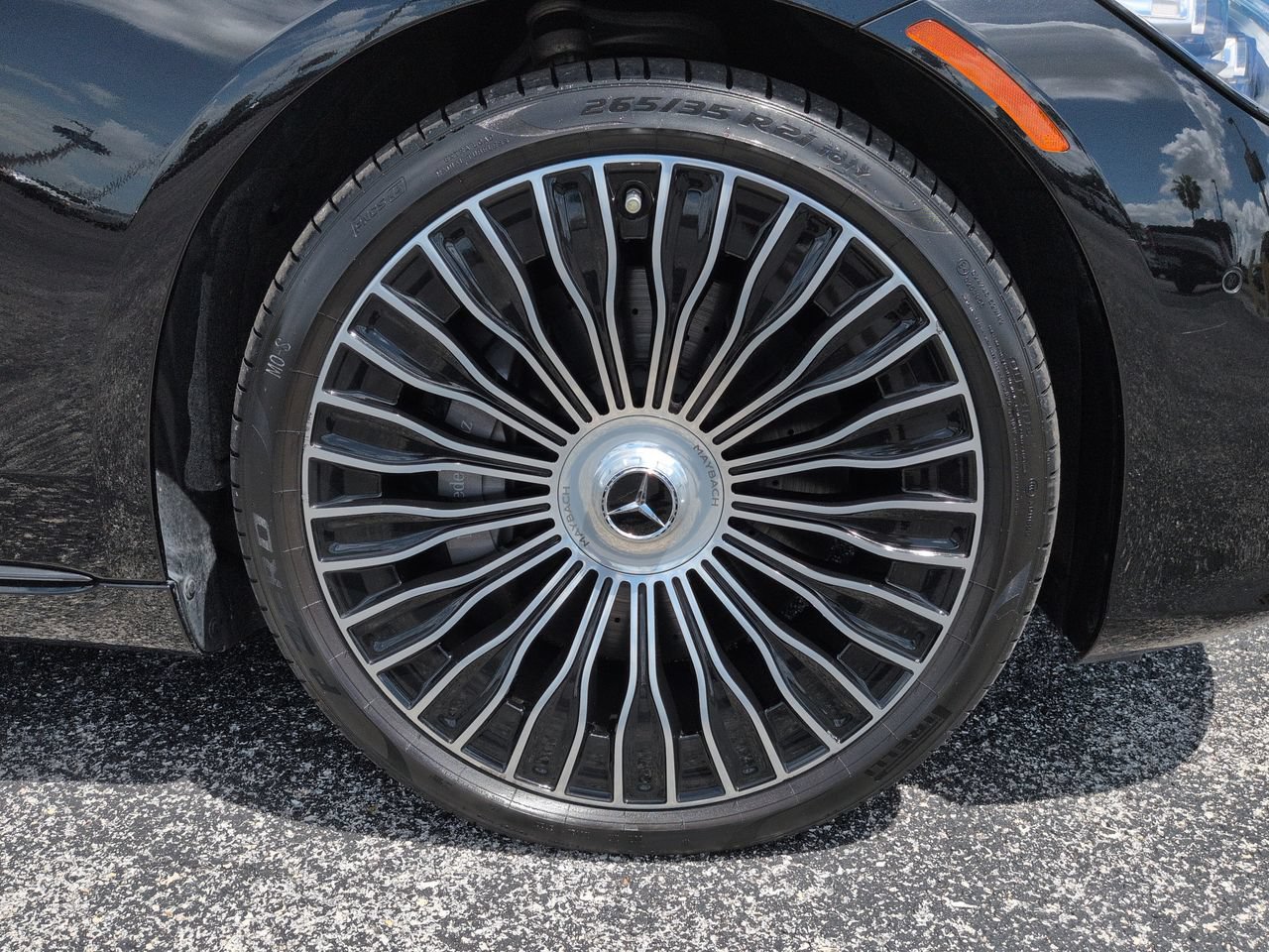 Used 2023 Obsidian Black Mercedes-Benz Maybach S 680 image 10