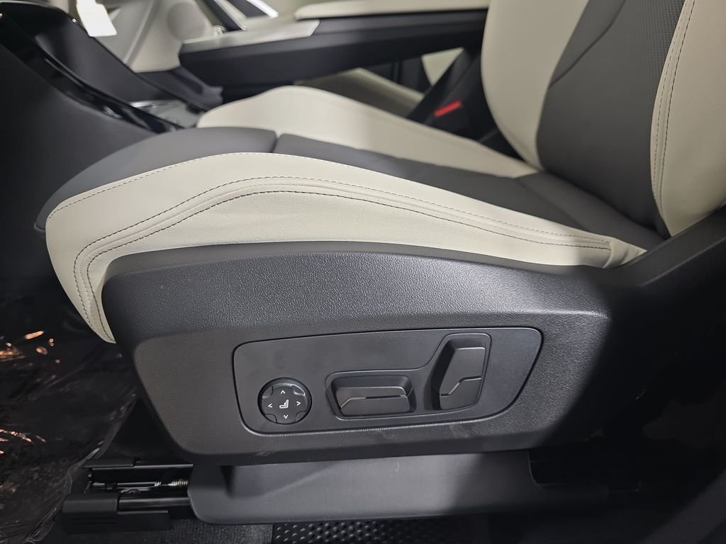 2026 BMW X2 28i - Photo 29