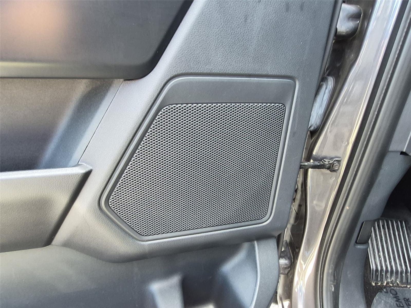 Used 2022 Carbonized Gray Metallic Ford XL image 16