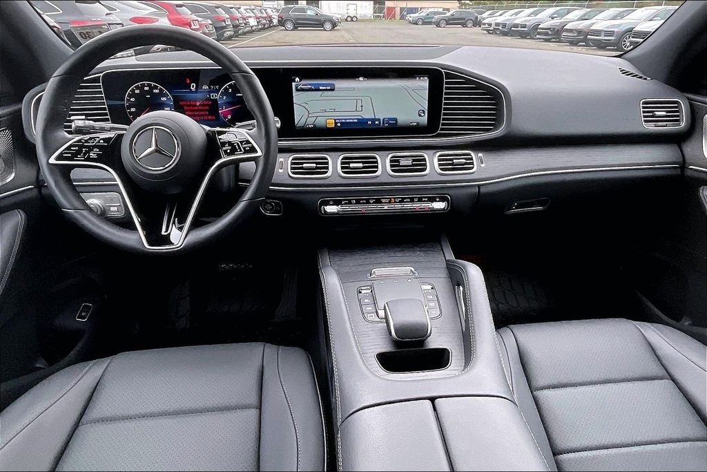 2025 Mercedes-Benz GLE GLE450 - Photo 13