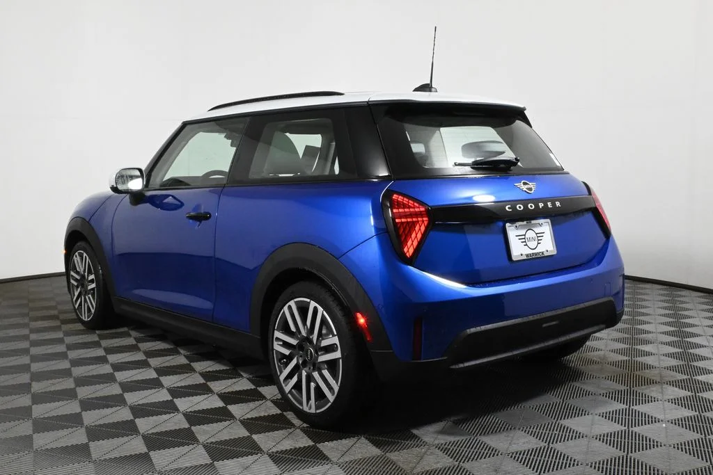 Certified Used 2025 Blue MINI  image 5