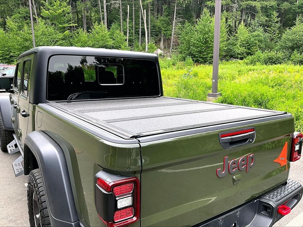 Used 2023 Green Jeep Rubicon image 25