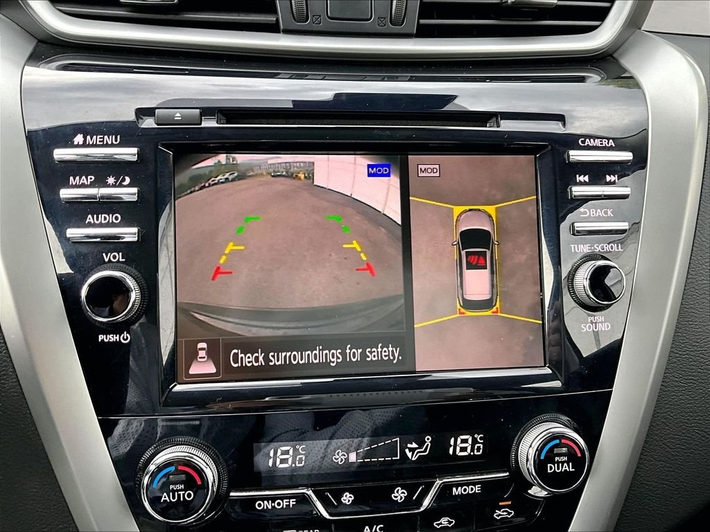 Used 2021 Black Nissan SL image 19