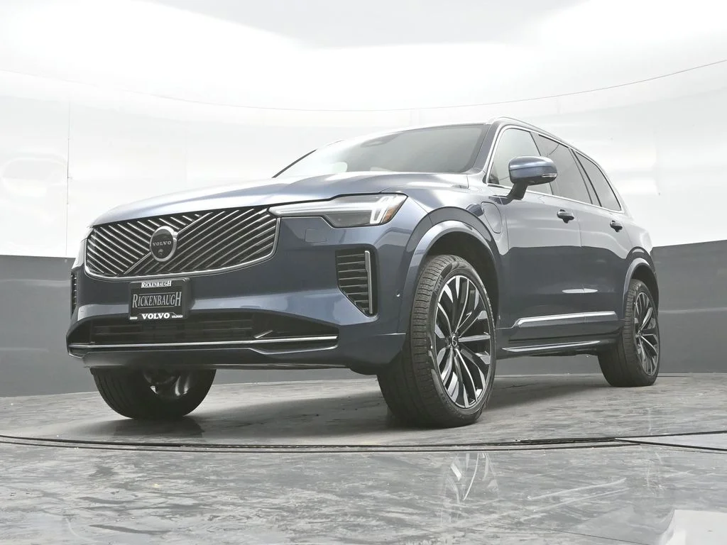 New 2026 Denim Blue Volvo T8 Plus image 25