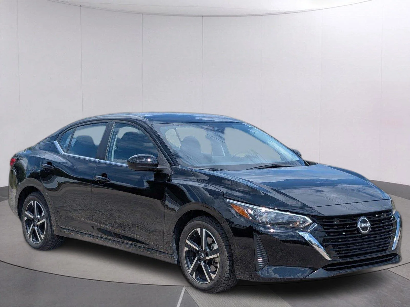 Used 2025 Super Black Nissan SV image 9